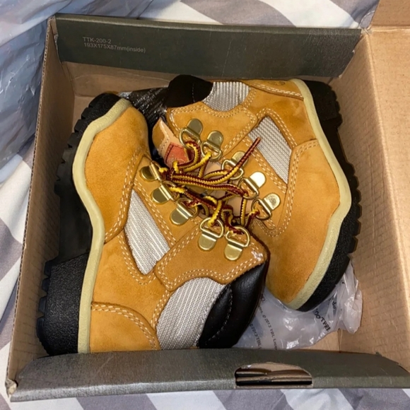 Toddler Timberland boots - Picture 1 of 5